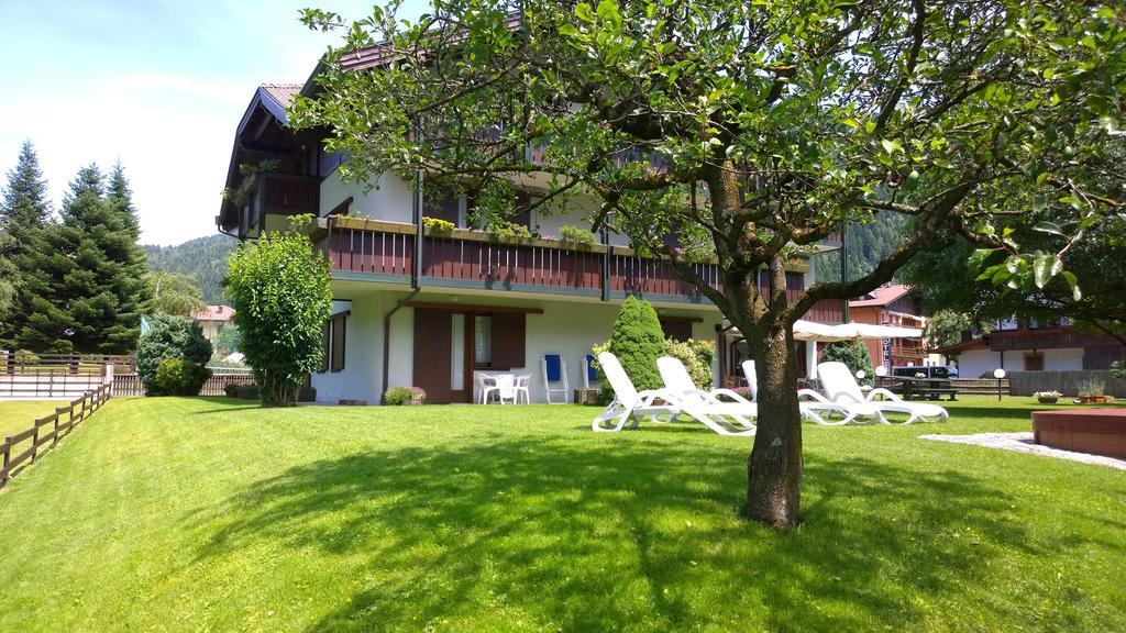 La Felce Bed & Breakfast Carisolo Exteriér fotografie