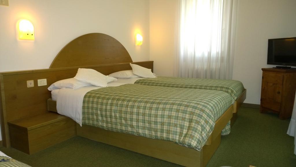 La Felce Bed & Breakfast Carisolo Pokoj fotografie
