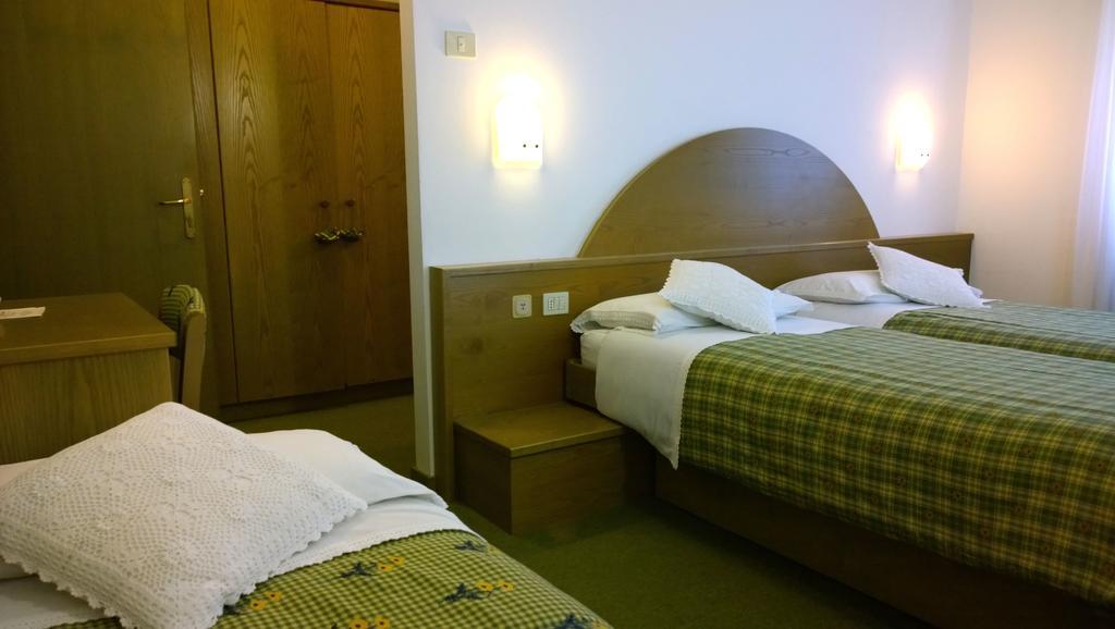 La Felce Bed & Breakfast Carisolo Pokoj fotografie