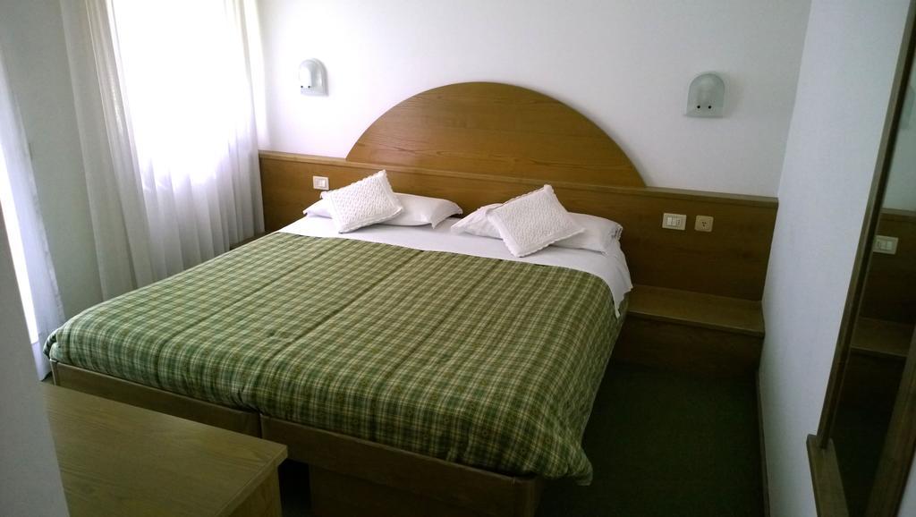 La Felce Bed & Breakfast Carisolo Pokoj fotografie